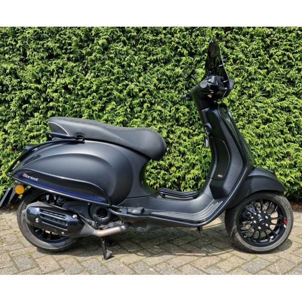 Vespa Sprint Sport Custom 25